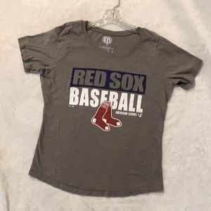 💛2 for $16💛 UTS Red Sox T shirt